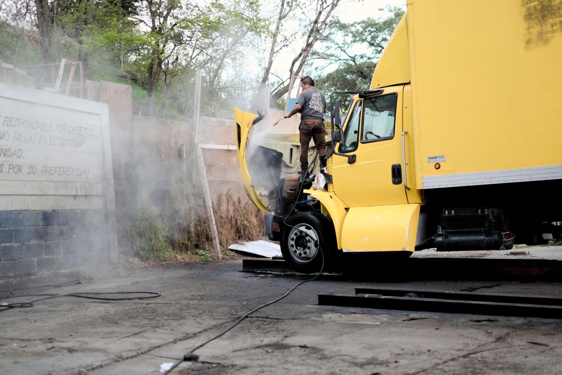 Preventing Small Oil Leaks From Turning Into Larger Downtime Events