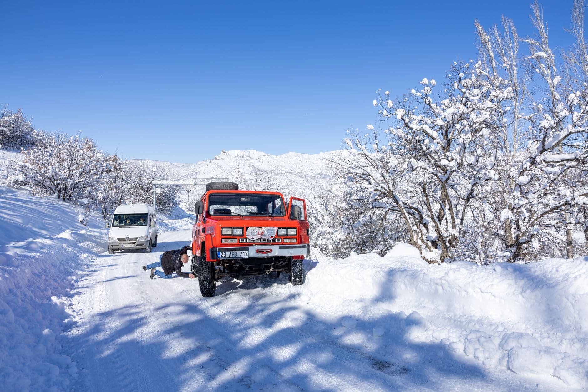Shock Absorber Wear Clues on Trucks and Trailers Working Rough Roads