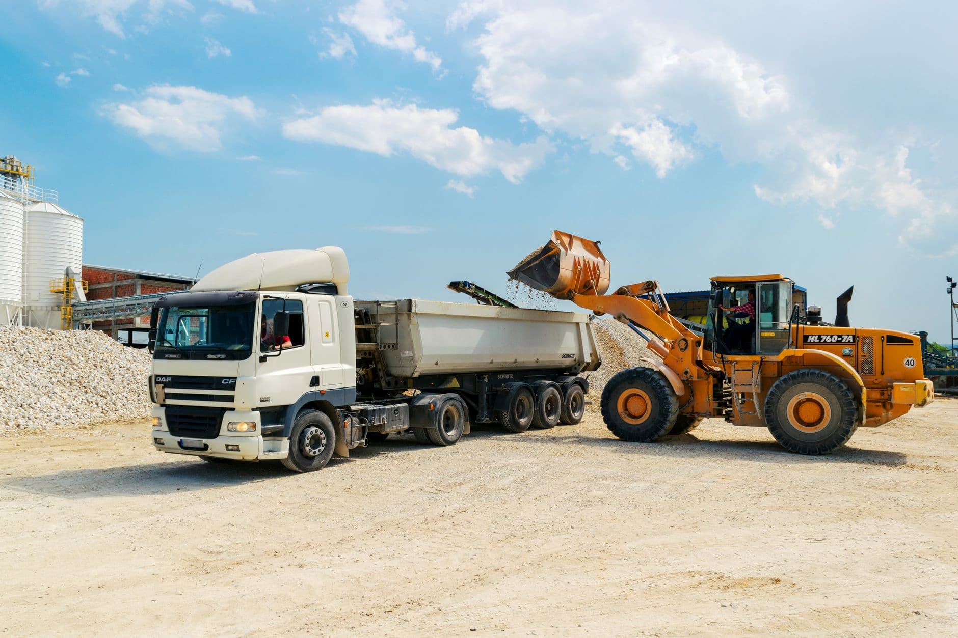 Lift Axle Control and Air Leak Symptoms Fleets Should Write Down