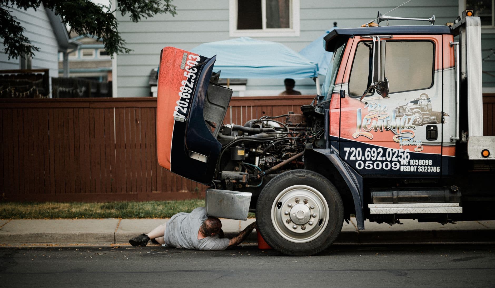 Spring Hanger and Shackle Wear Signs Fleet Operators Should Not Ignore